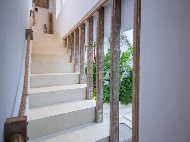 Pabuan Art, Private & Cultured Villa